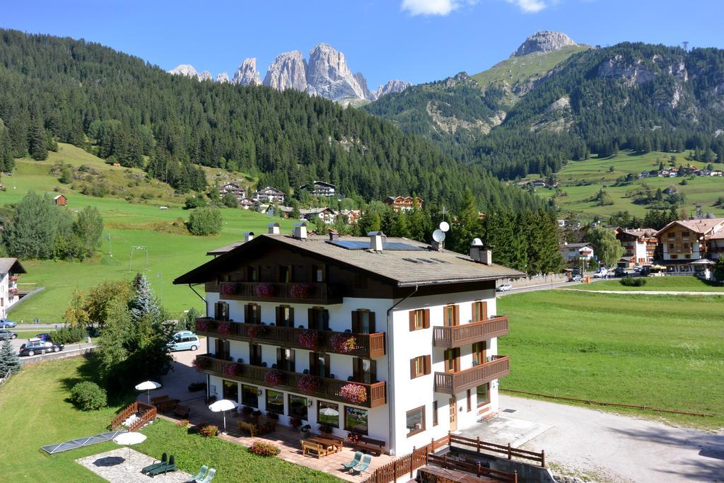 Cesa Edelweiss Living & Spa Campitello di Fassa Buitenkant foto